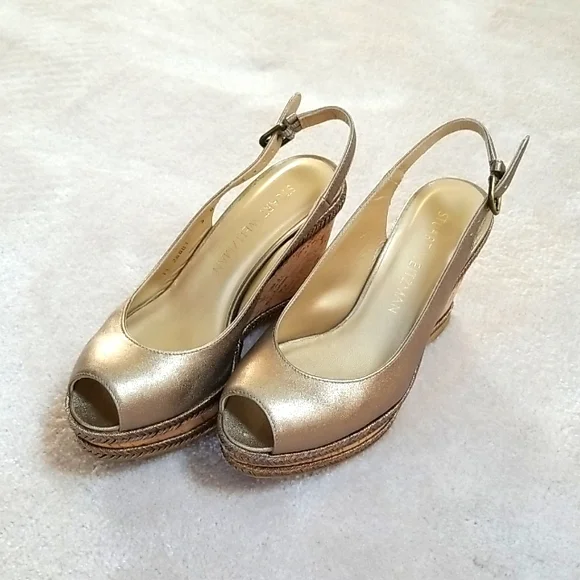 Stuart Weitzman - Picture 2 of 5